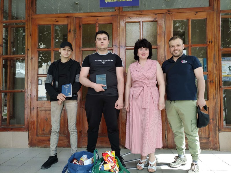 Волонтери 1 2